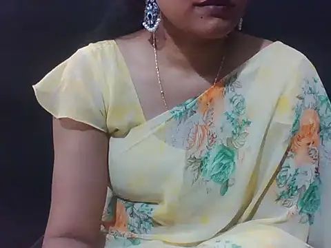 Snapshot of sugandha_bhabhi chatting on May 5, 2026, 5:21 pm sugandha bhabhi online show from May 5, 2026, 5:21 pm
