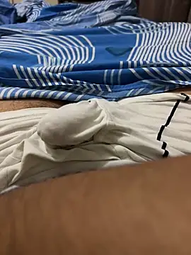 yeezy2819 online show from March 12, 2025, 5:13 am