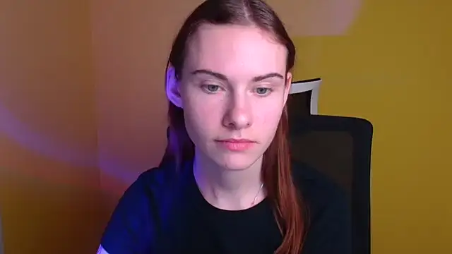 Fiona Night online show from March 9, 2025, 12:53 am