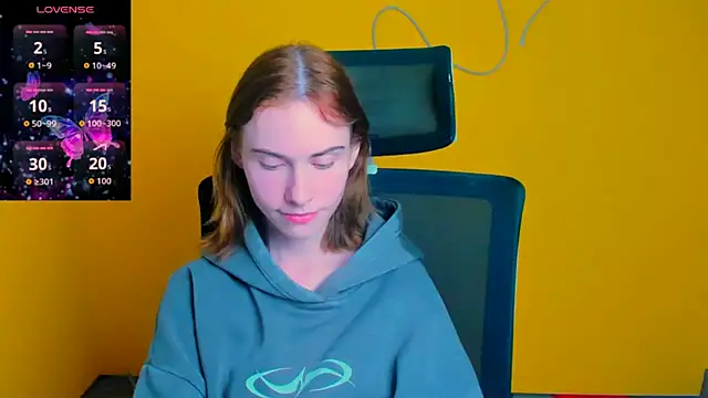 Fiona Night online show from April 1, 2026, 11:33 am