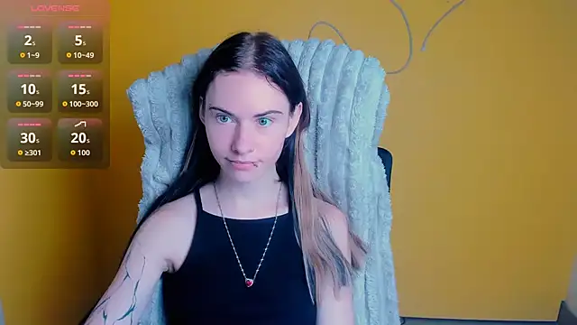 Snapshot of Fiona_Night chatting on June 22, 2026, 11:18 am Fiona Night online show from June 22, 2026, 11:18 am