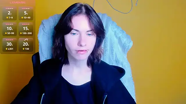 Snapshot of Fiona_Night chatting on July 10, 2026, 5:23 am Fiona Night online show from July 10, 2026, 5:23 am