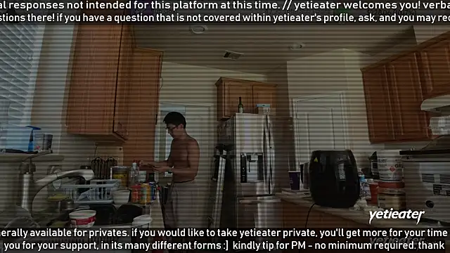 Snapshot of yetieater chatting on July 23, 2026, 4:05 pm yetieater online show from July 23, 2026, 4:05 pm