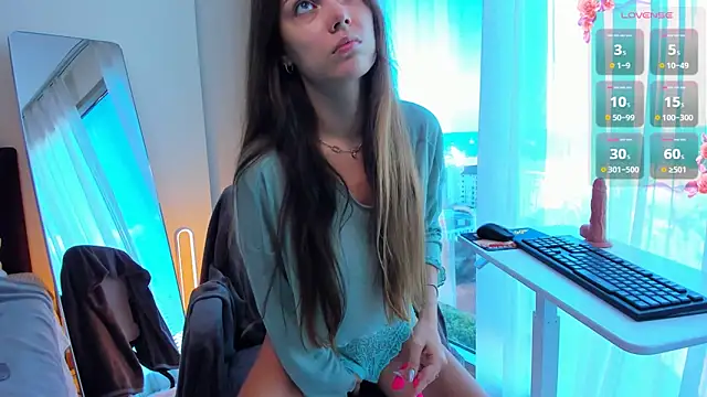 Snapshot of Alice_neon chatting on March 1, 2026, 12:56 am Alice neon online show from March 1, 2026, 12:56 am