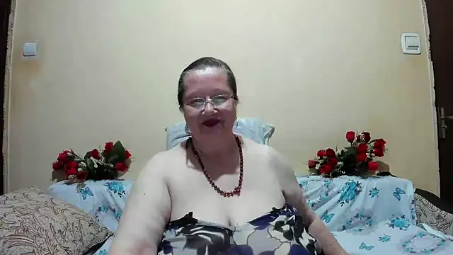 Snapshot of SingleMILF chatting on May 13, 2026, 3:53 pm SingleMILF online show from May 13, 2026, 3:53 pm