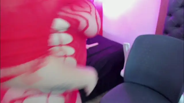 DANESKA HILLER online show from March 19, 2025, 10:31 pm