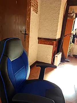 Melody73 online show from April 13, 2026, 4:56 pm