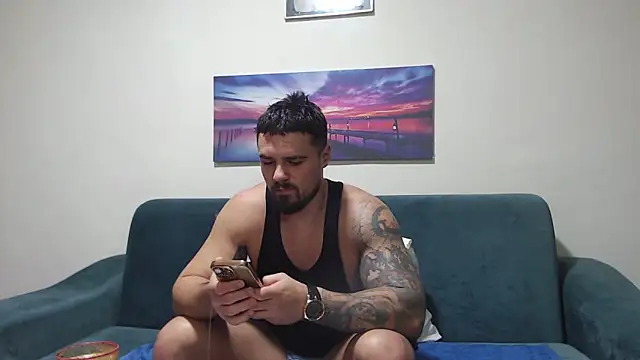 Tiberius hunk online show from November 22, 2025, 5:50 am