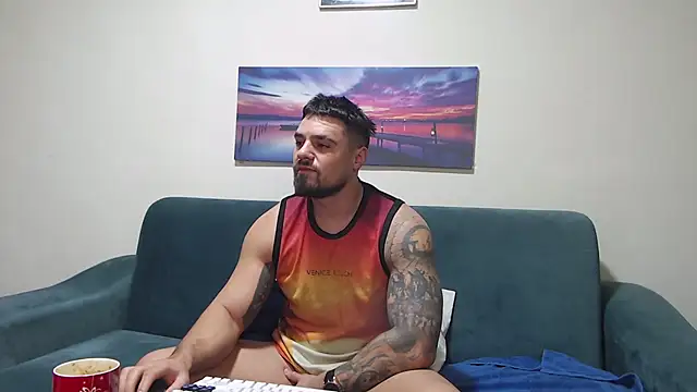 Tiberius hunk online show from December 2, 2025, 7:03 am