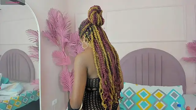 Hanaahquinn online show from March 19, 2025, 11:50 am