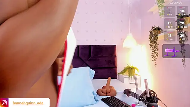 Hanaahquinn online show from September 30, 2025, 11:59 am