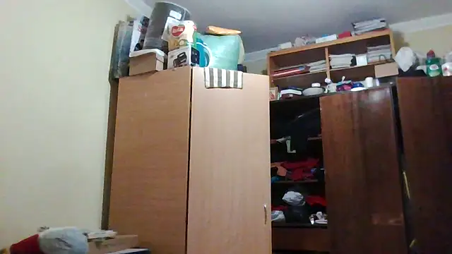 Queen-Elizabeth-25 online show from March 4, 2025, 7:22 pm