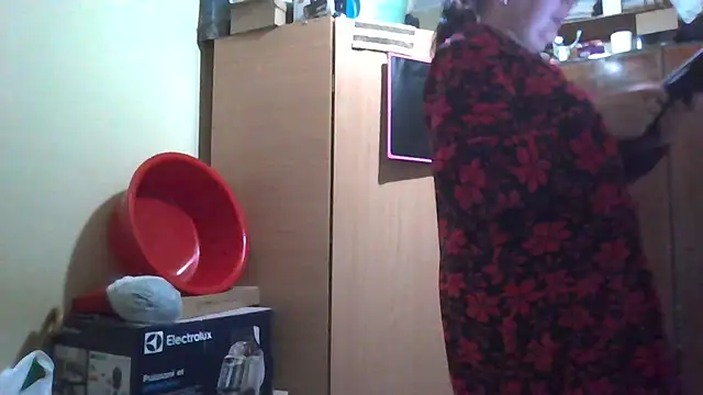 Queen-Elizabeth-25 online show from March 7, 2025, 6:54 pm