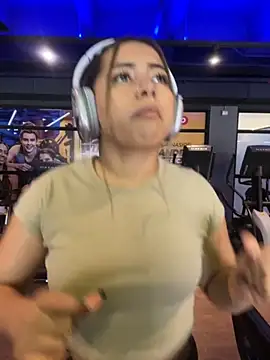 lunaxxx 69 online show from September 27, 2025, 3:28 pm