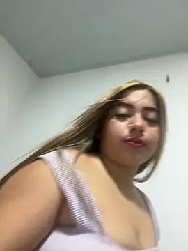 lunaxxx 69 online show from March 13, 2026, 4:57 pm