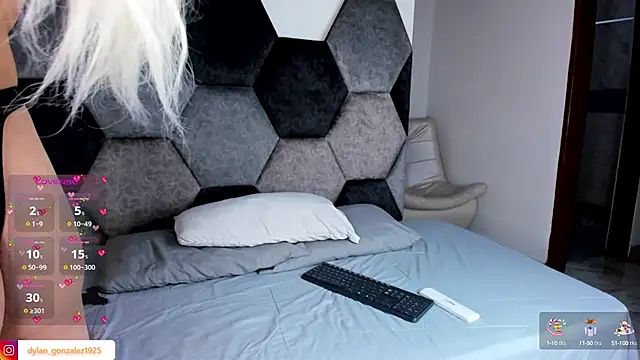 Dylan Turnerr online show from September 17, 2025, 10:22 pm