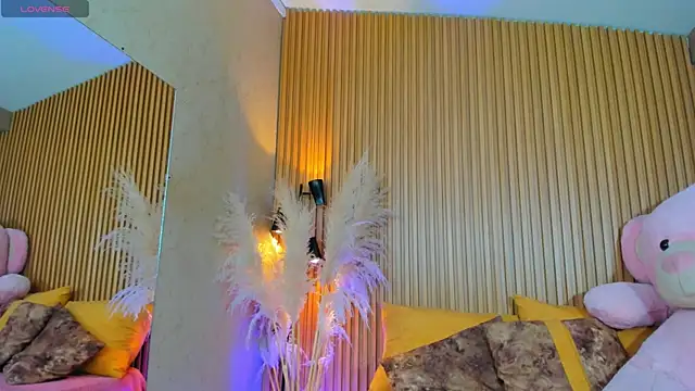 AlexiaAbbey online show from June 3, 2026, 7:19 pm