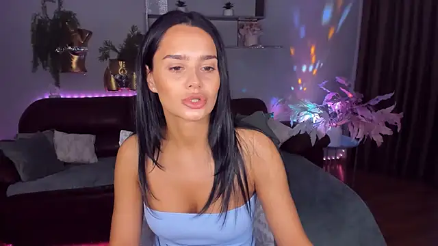 DanaSincere online show from April 21, 2026, 4:52 am