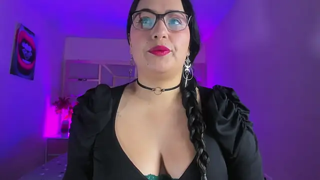 tamara rouse1 online show from November 26, 2025, 4:46 am