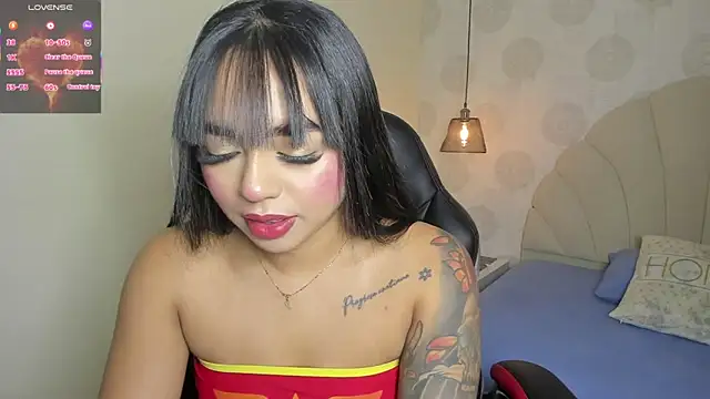 AGATHASMITH5 online show from October 17, 2025, 3:31 am