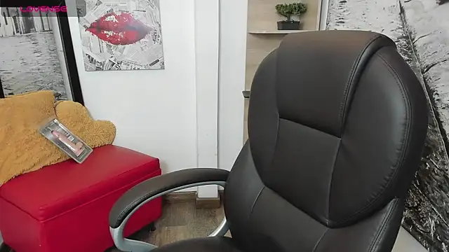 issa  nassar online show from November 13, 2025, 3:22 pm