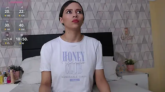 LiliJensen online show from October 1, 2025, 7:20 pm