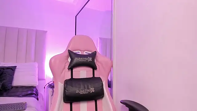 SaritaBratz online show from March 19, 2025, 10:31 pm