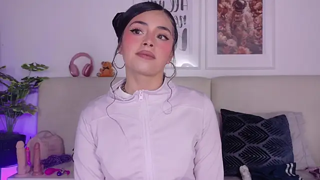 SaritaBratz online show from February 26, 2026, 9:58 pm