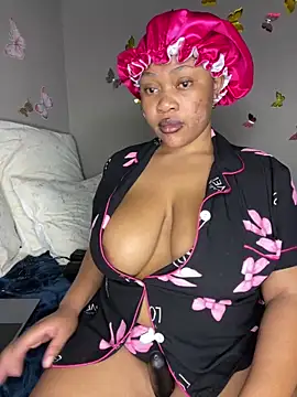 Snapshot of CuteSexyBoobz chatting on May 6, 2026, 8:25 pm CuteSexyBoobz online show from May 6, 2026, 8:25 pm