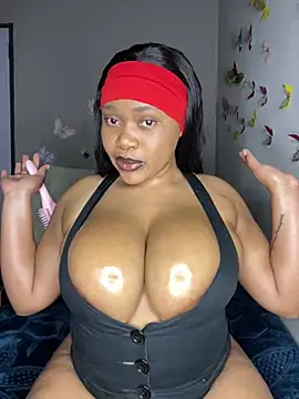 Snapshot of CuteSexyBoobz chatting on May 14, 2026, 8:59 pm CuteSexyBoobz online show from May 14, 2026, 8:59 pm