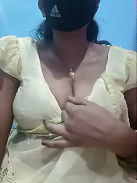 Sexyradha  online show from April 6, 2026, 7:48 pm