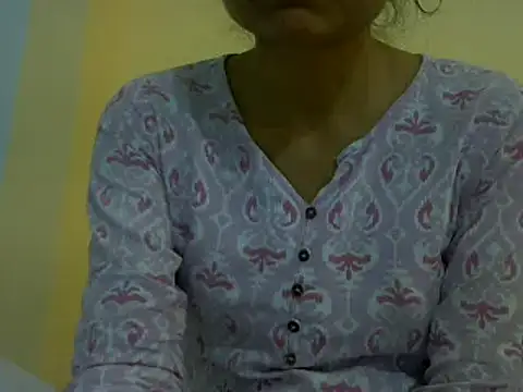 mayra89 online show from February 24, 2026, 3:10 pm