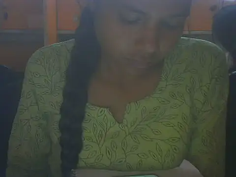 Snapshot of mayra89 chatting on July 21, 2026, 9:44 am mayra89 online show from July 21, 2026, 9:44 am