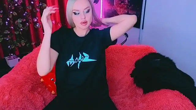 Snapshot of Miss_Alice_Silver chatting on March 29, 2026, 12:21 am Miss Alice Silver online show from March 29, 2026, 12:21 am