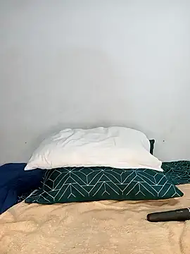 Snapshot of Missvixen81 chatting on January 17, 2026, 9:18 pm Missvixen81 online show from January 17, 2026, 9:18 pm