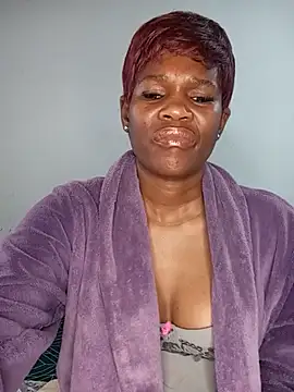 Missvixen81 online show from July 20, 2026, 8:28 am