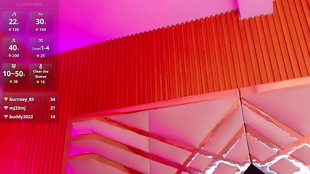 playfulcurvy online show from October 16, 2025, 7:37 pm