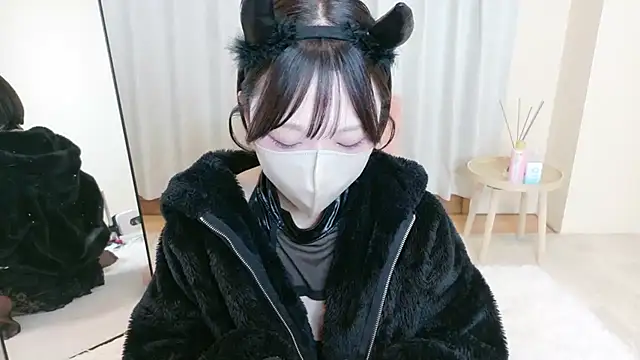 mami-pokoch online show from December 5, 2025, 12:25 pm