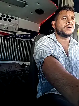 reycorona online show from March 14, 2025, 10:38 pm