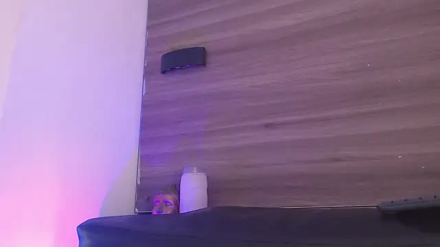 SashaNova online show from March 20, 2026, 5:45 am