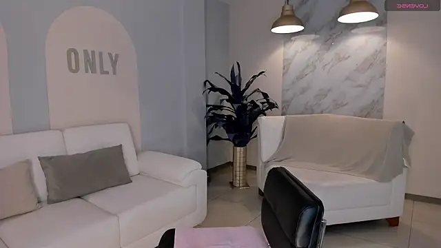 MaddisonCollins online show from March 22, 2025, 7:42 pm