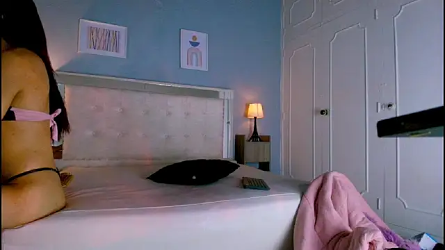 Emily Castillo 1 online show from March 22, 2025, 4:24 am