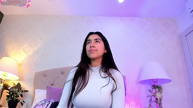 Snapshot of Mia_Montess chatting on May 27, 2026, 12:46 pm Mia Montess online show from May 27, 2026, 12:46 pm