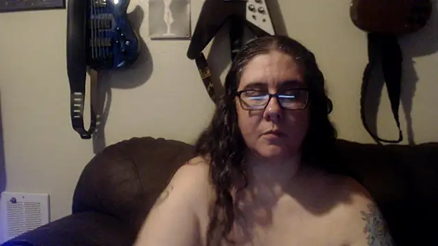 Dreaming Of Blue online show from March 6, 2025, 12:21 am