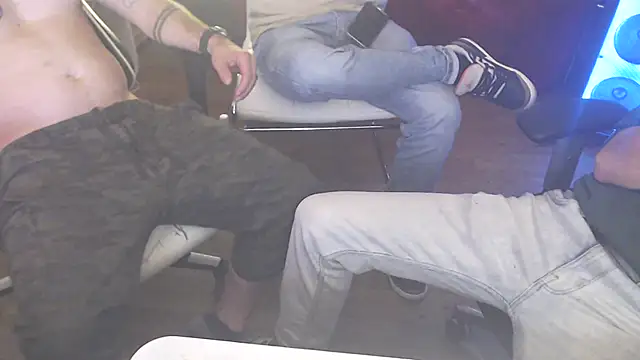 weknowourworth6999 online show from September 11, 2025, 5:57 pm