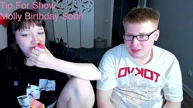 Snapshot of JayMollyy chatting on May 25, 2026, 6:14 pm JayMollyy online show from May 25, 2026, 6:14 pm
