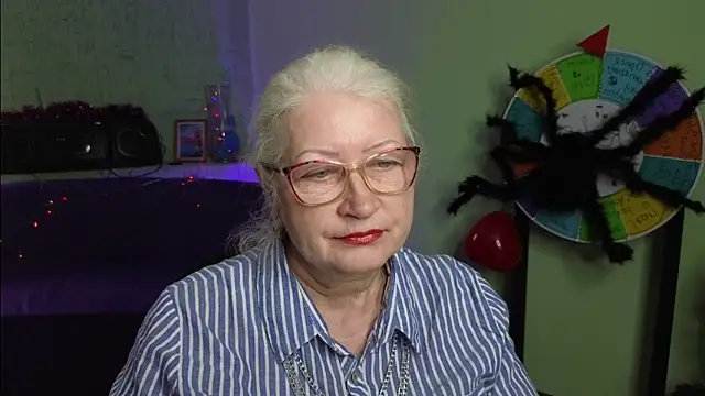 Maya Mayflower online show from March 3, 2025, 12:37 pm