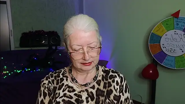 Maya Mayflower online show from March 4, 2025, 3:15 pm