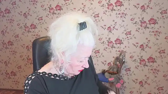 Maya Mayflower online show from March 5, 2026, 2:51 am