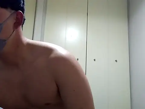 Snapshot of taaaaaa- chatting on December 18, 2025, 12:00 pm taaaaaa- online show from December 18, 2025, 12:00 pm